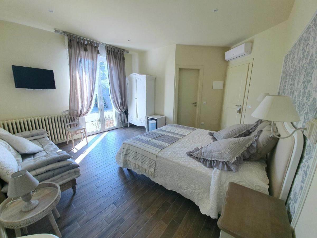 Chambre Lit King-Size avec Balcon
